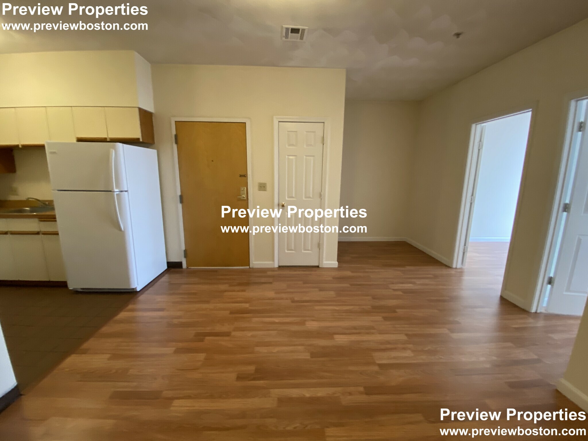 81 Essex St, Chinatown