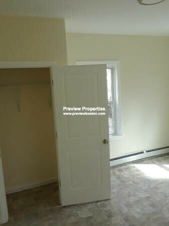 323 Beach St, Revere