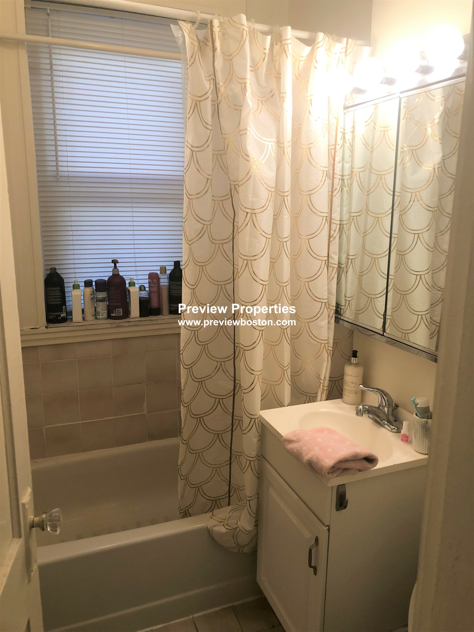 1669 Commonwealth Ave, Brighton