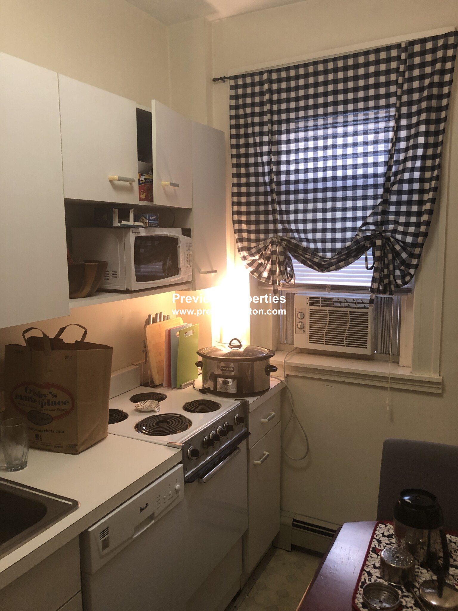 1669 Commonwealth Ave, Brighton