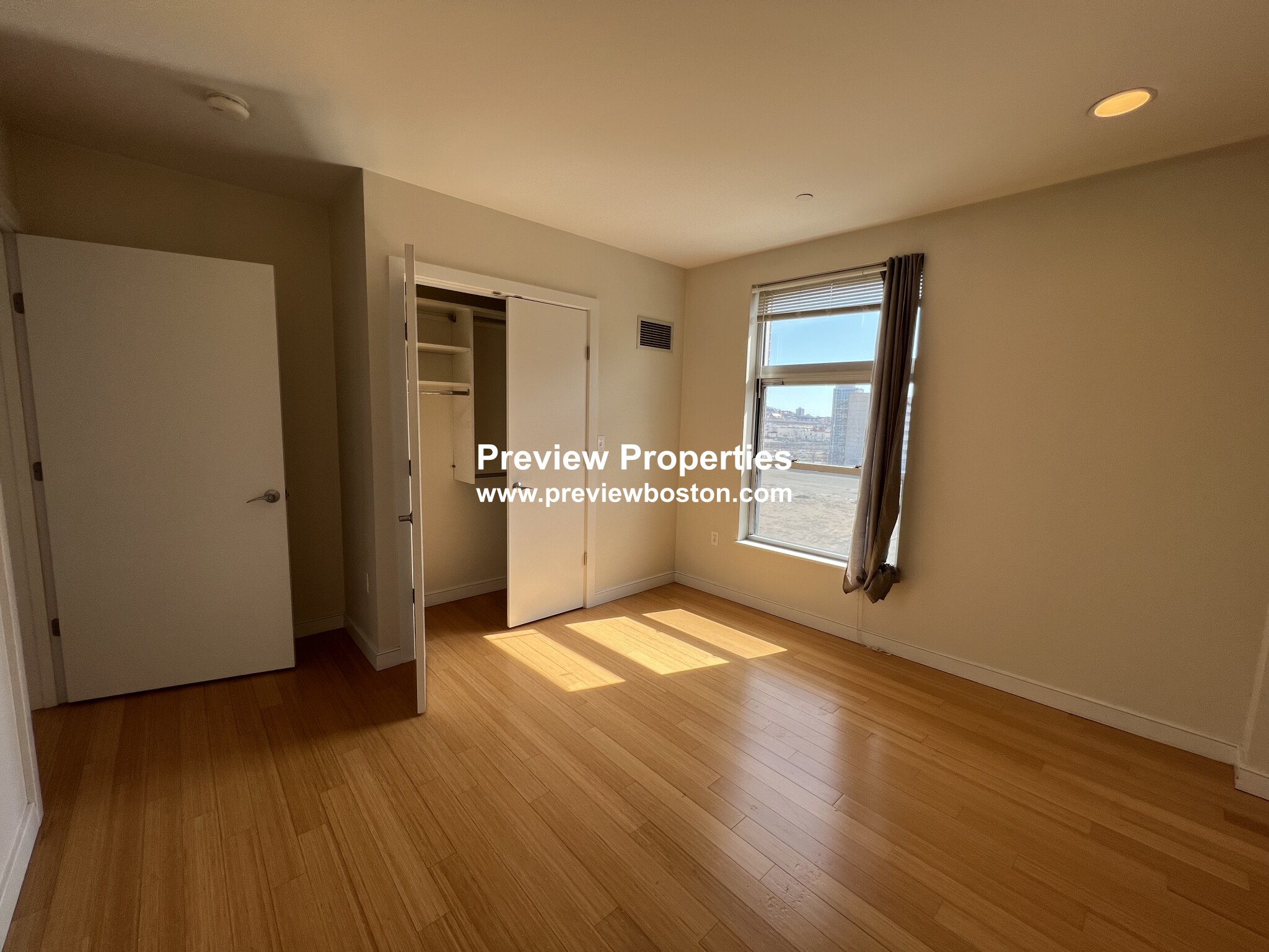 601 Albany St, South End