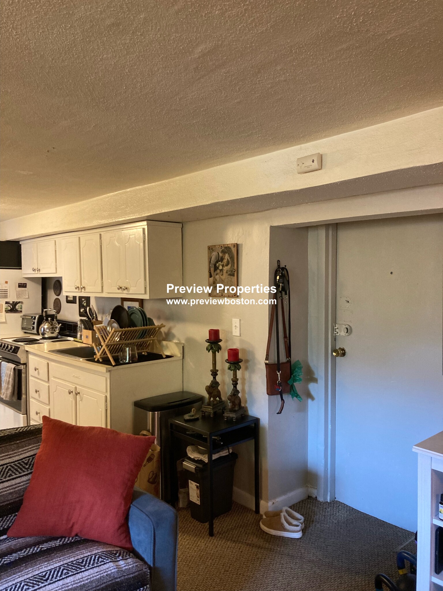 35 Westgate Rd, Chestnut Hill