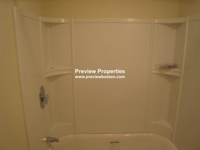 57 Day St, Jamaica Plain