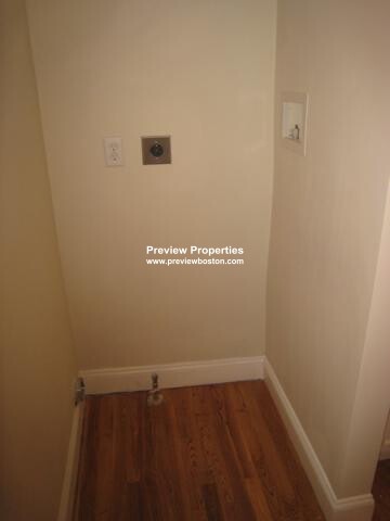 57 Day St, Jamaica Plain