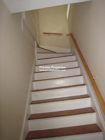 57 Day St, Jamaica Plain