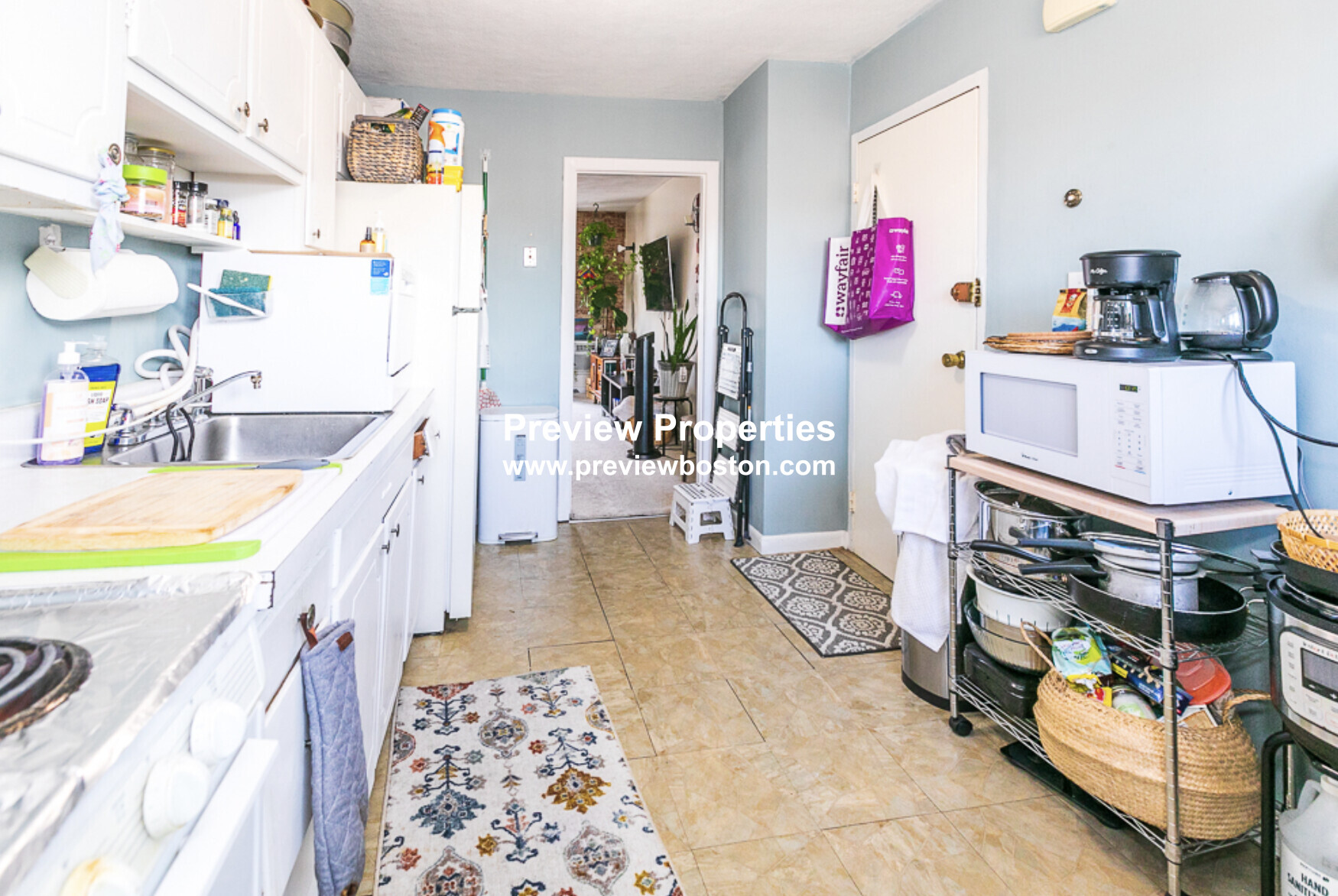 31 Westgate Rd, Chestnut Hill