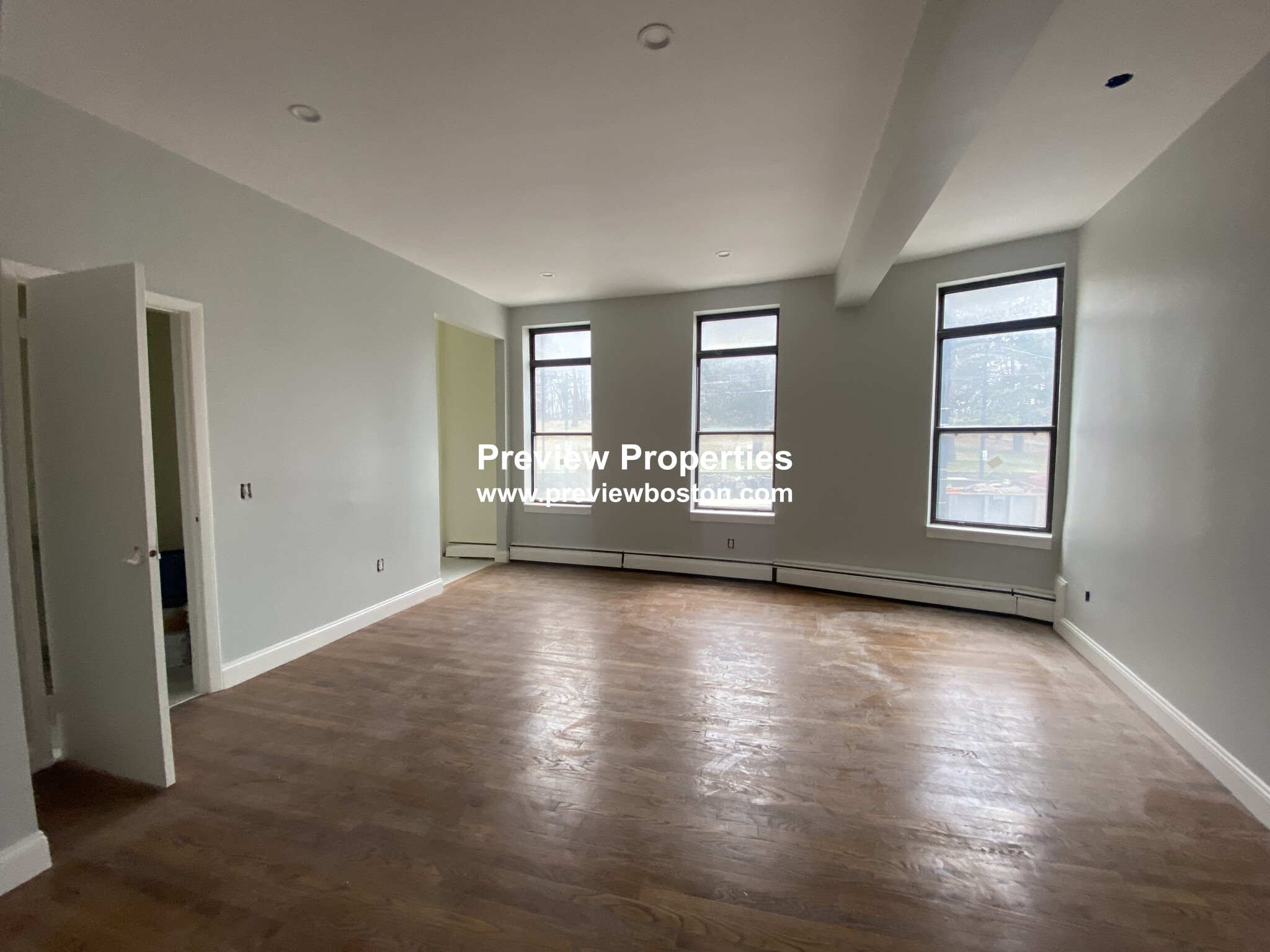 1880 Commonwealth Ave, Brighton