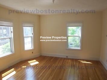 18 Fairbanks St, Brighton