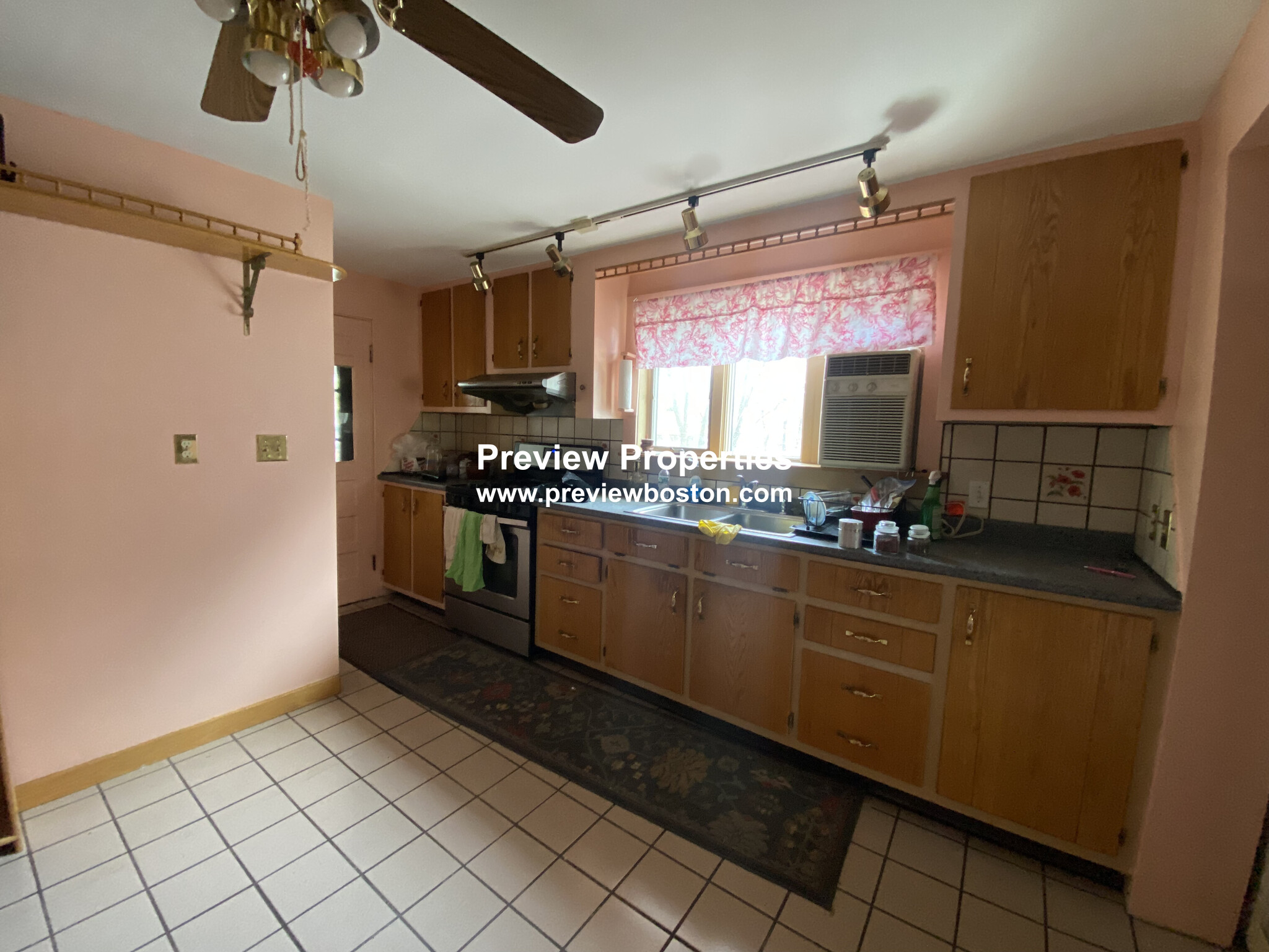 24 Priscilla Rd, Brighton