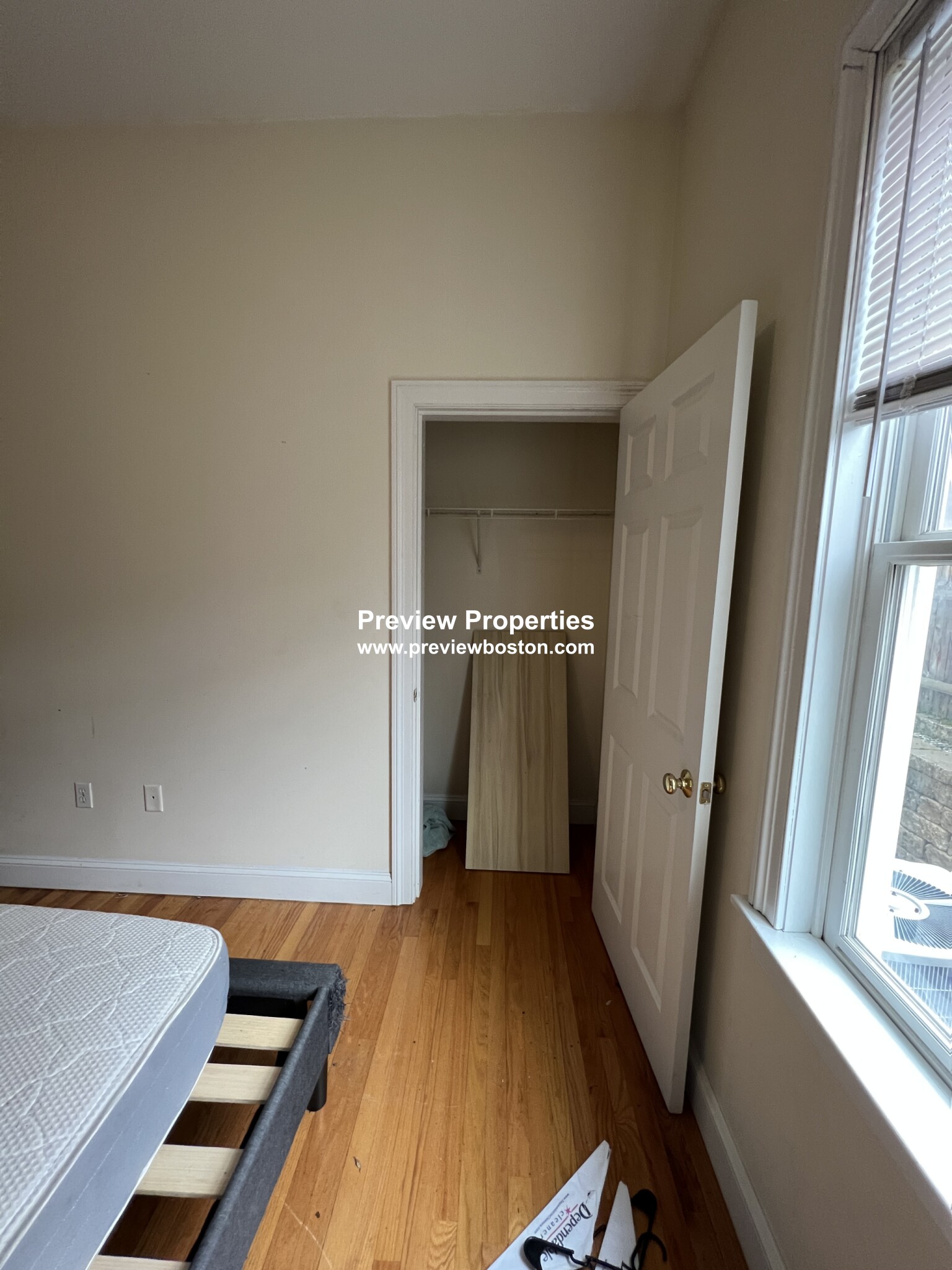 9 Gardner Ter, Allston