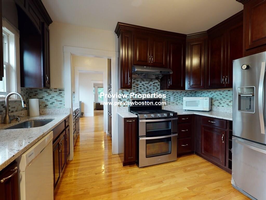 195 Lake St, Brighton