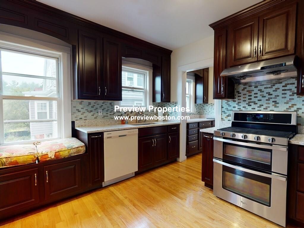 195 Lake St, Brighton