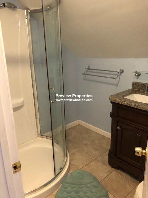 195 Lake St, Brighton