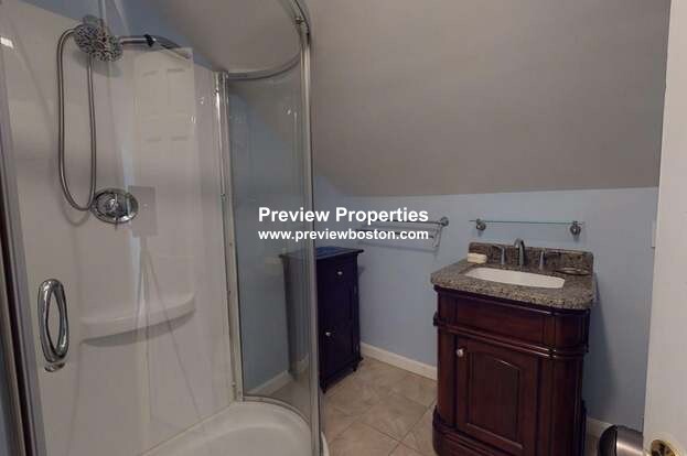 195 Lake St, Brighton