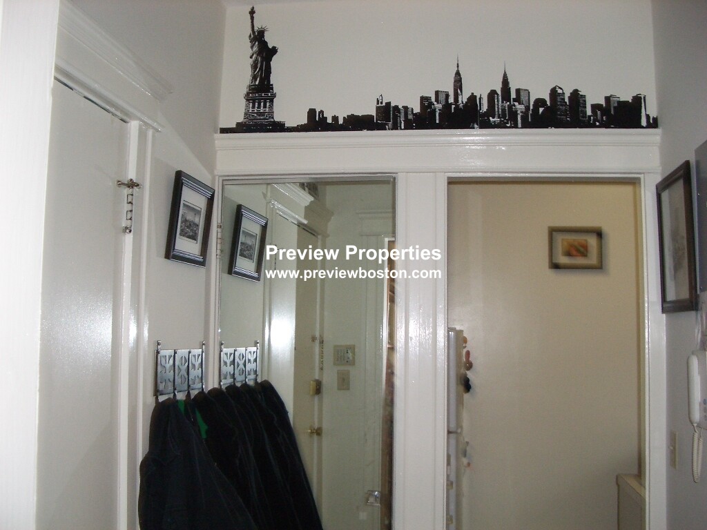 1673 Commonwealth Ave, Brighton