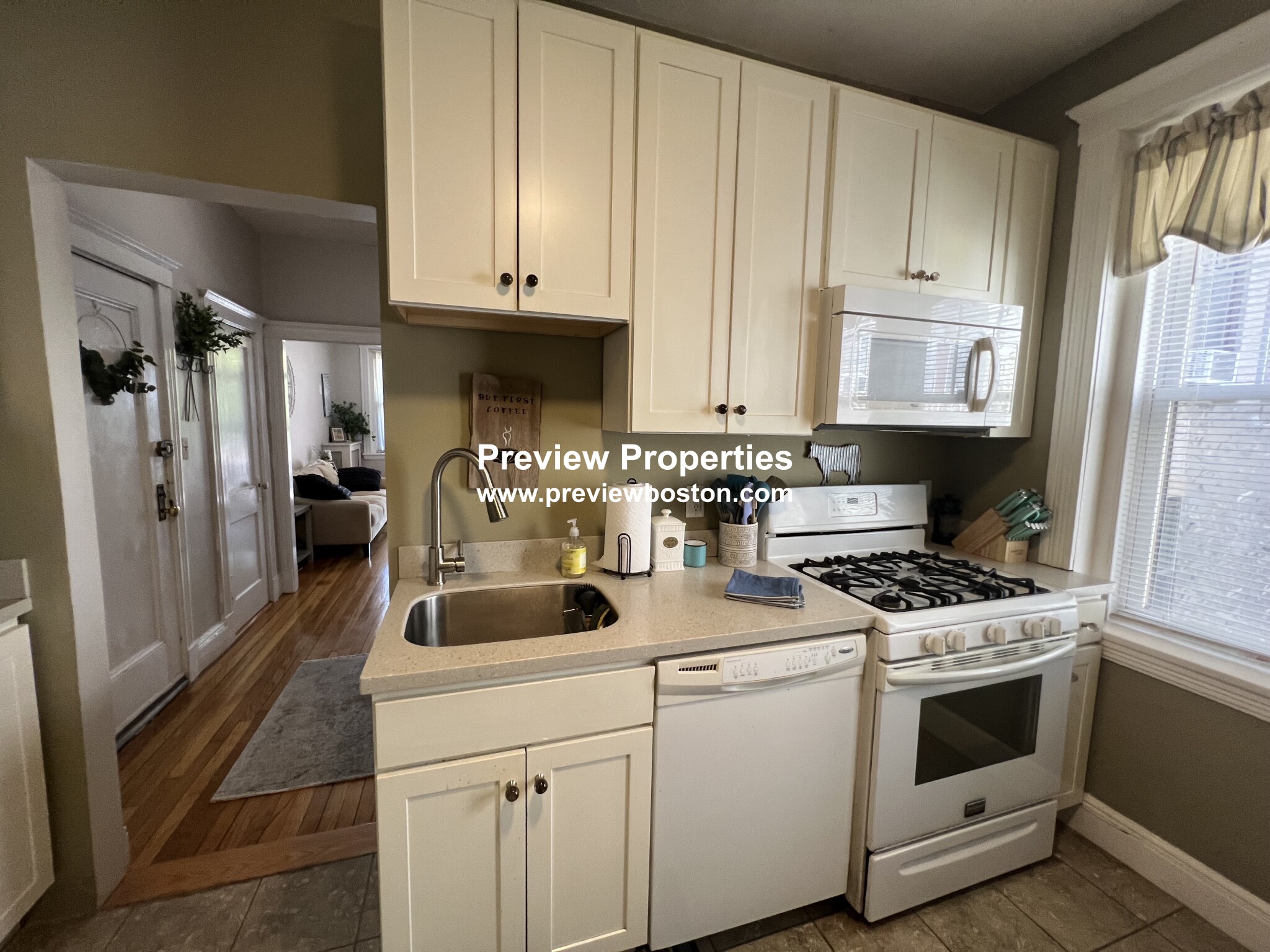 29 Mount Hood Rd, Brighton