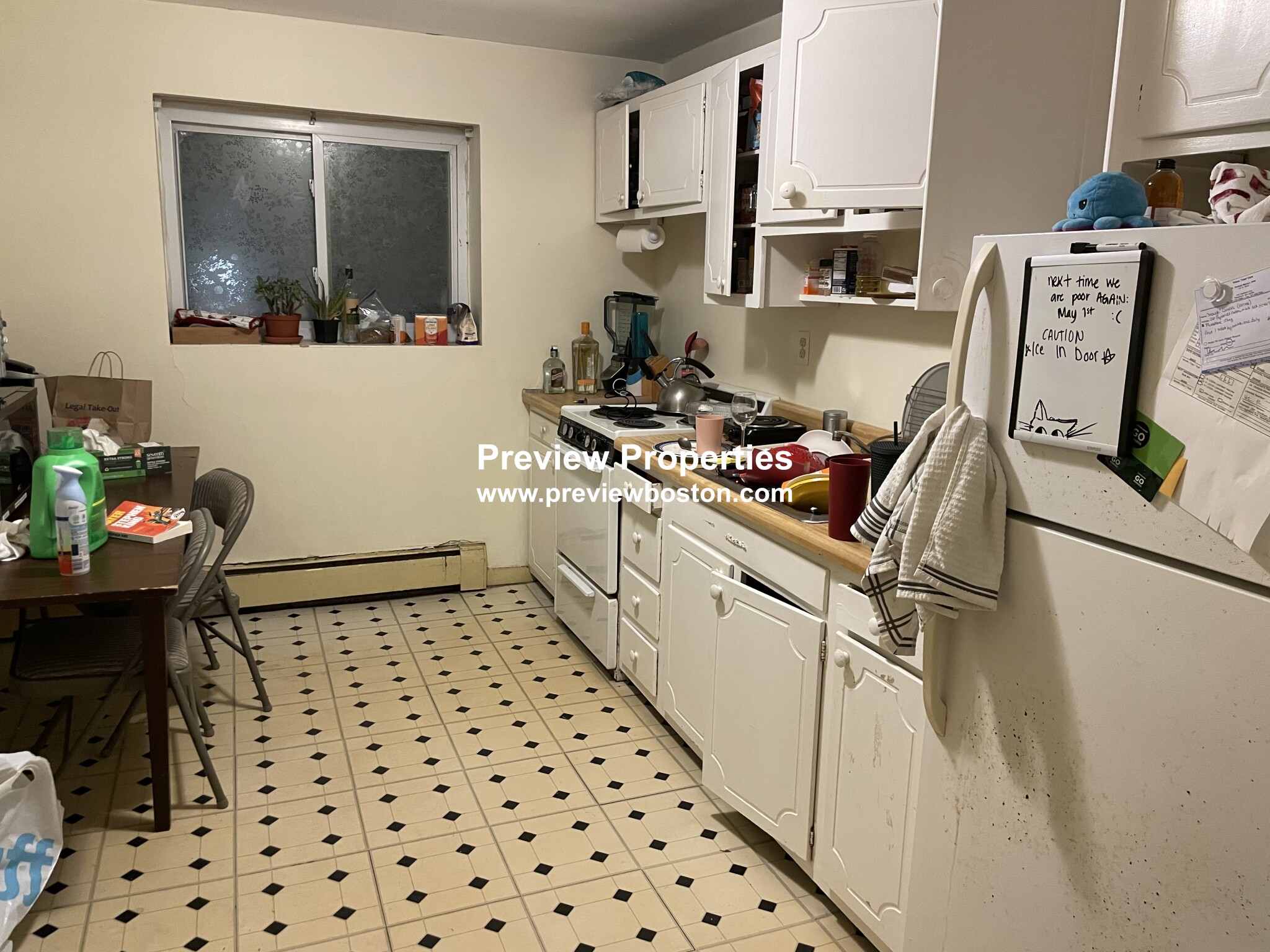 66 Bryon Rd, Chestnut Hill