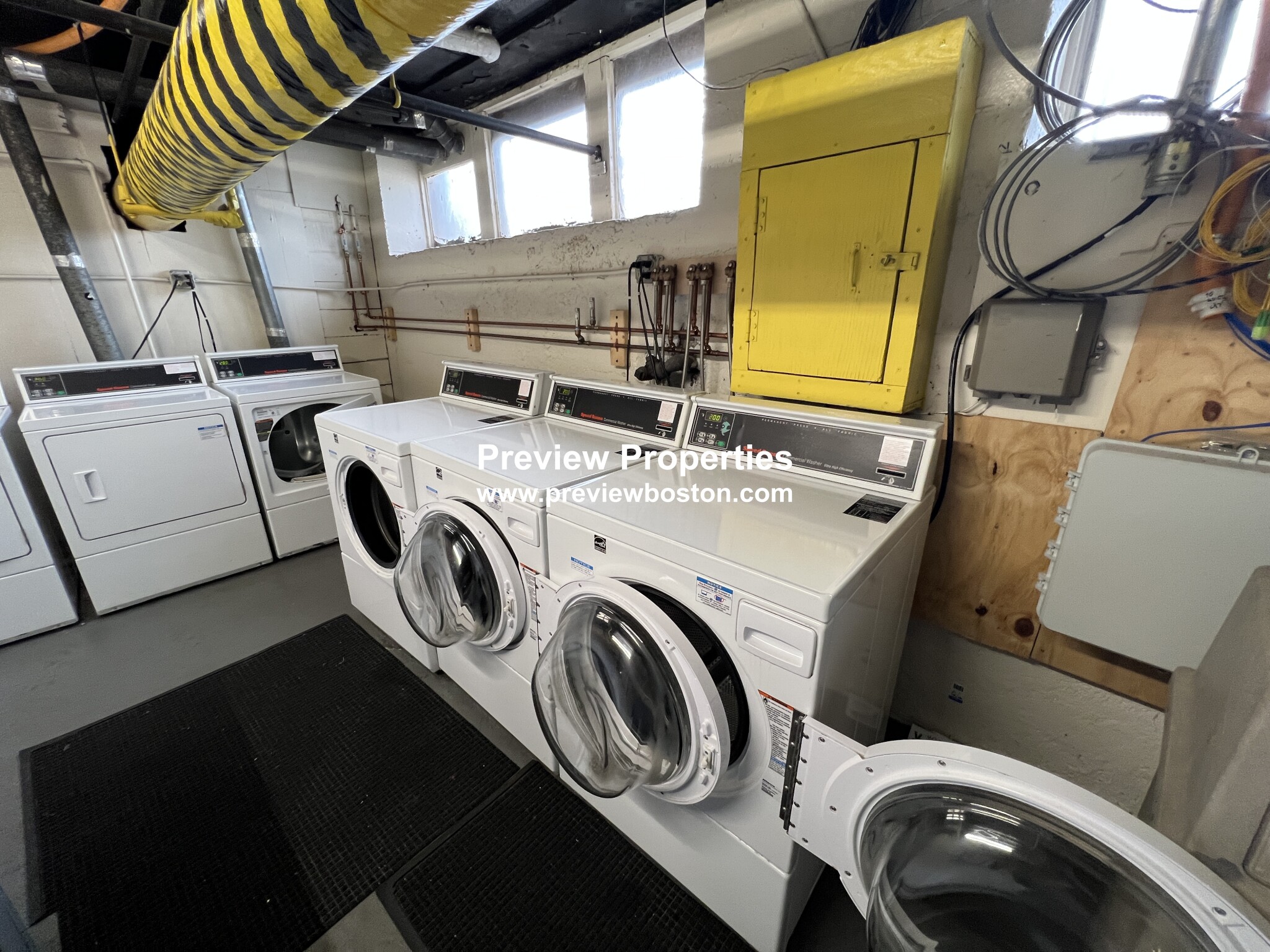 2001 Commonwealth Ave, Brighton