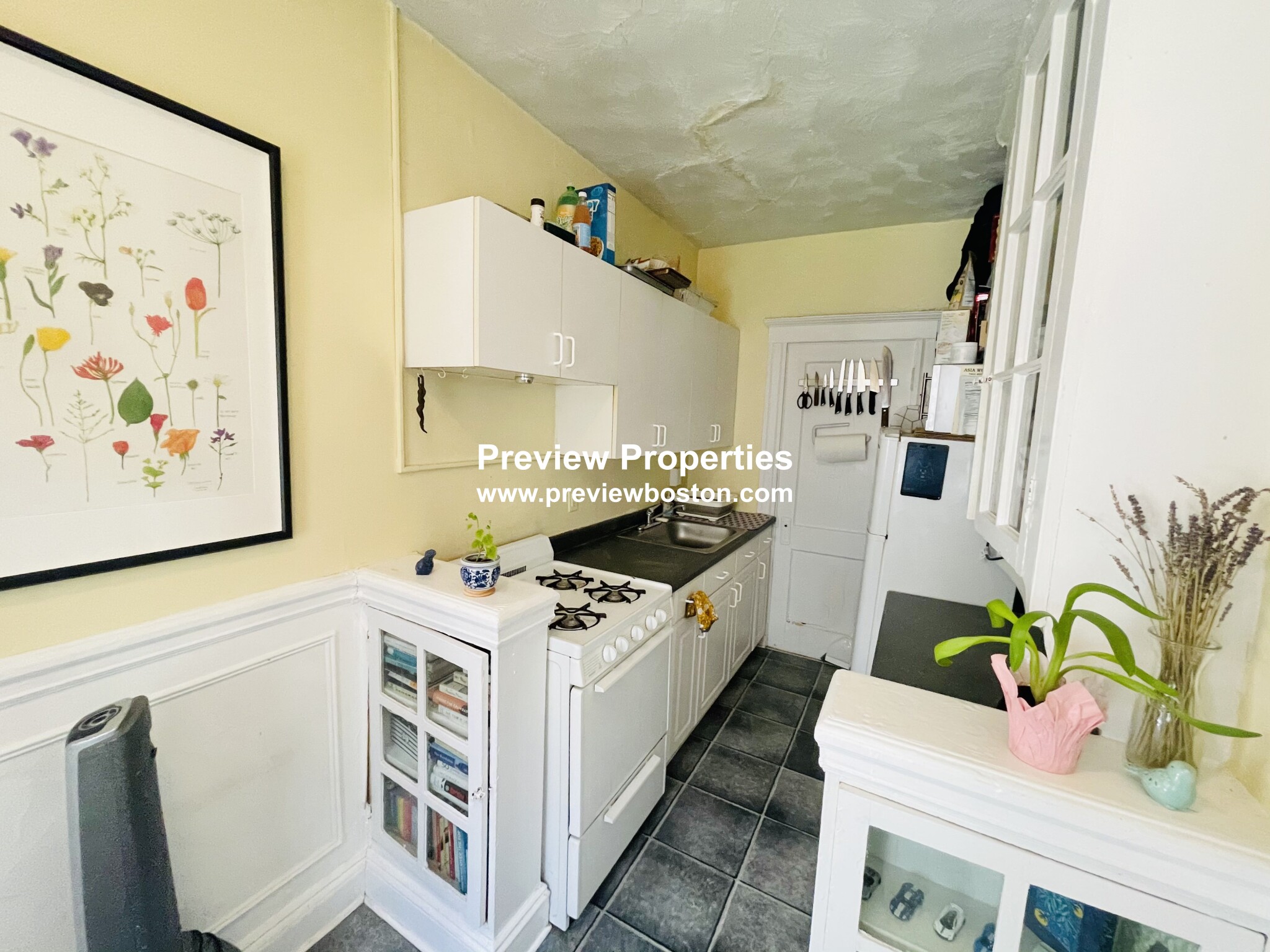 120 Brainerd Rd, Brighton