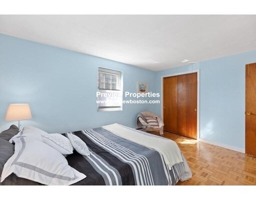 59 Bynner St, Jamaica Plain