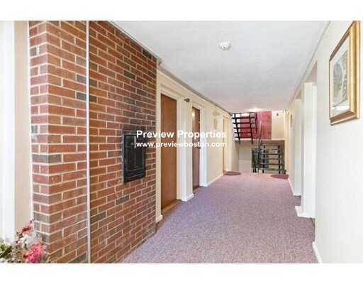 59 Bynner St, Jamaica Plain