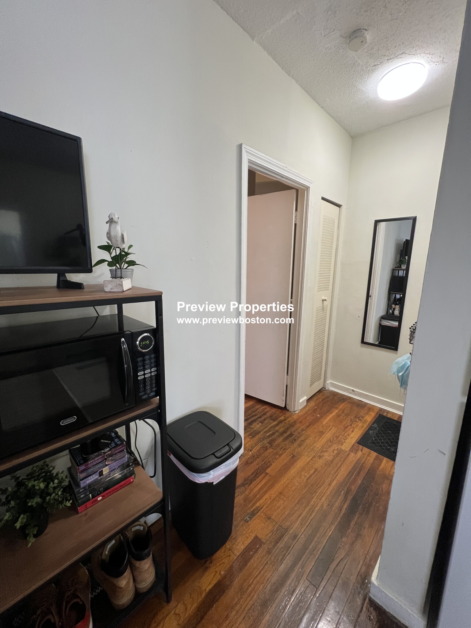 886 Huntington Ave, Jamaica Plain