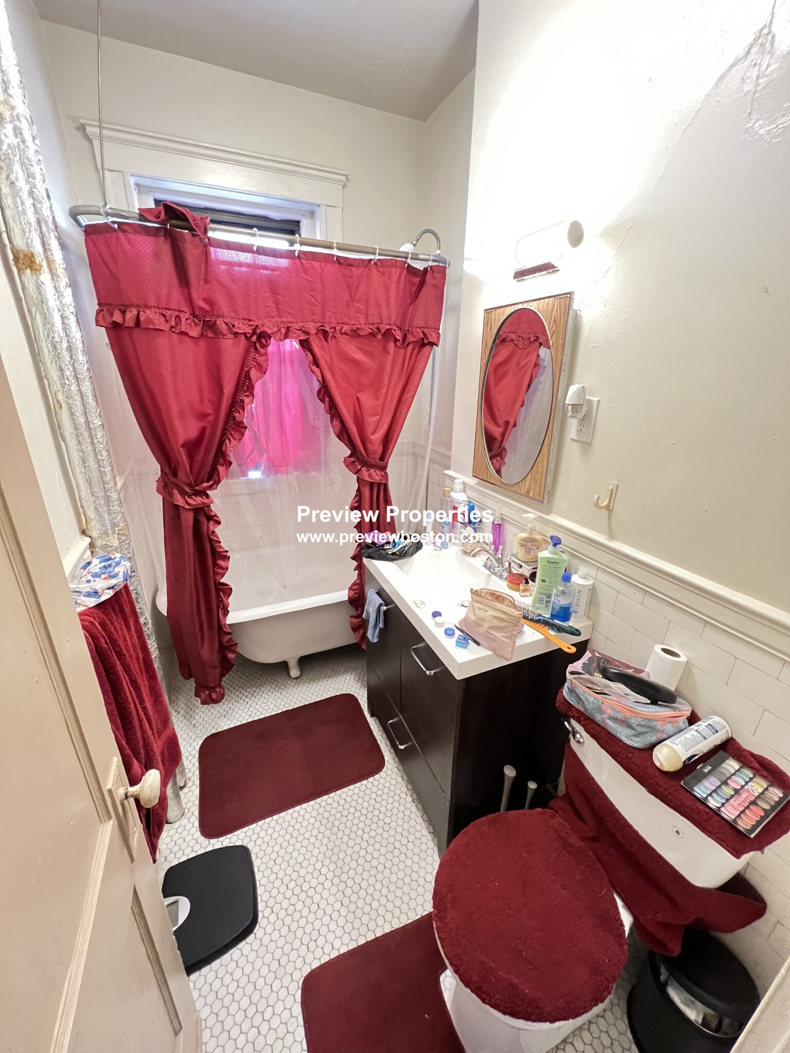 1560 Commonwealth Ave, Brighton