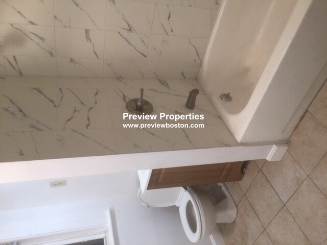 128 Glenville Ave, Allston