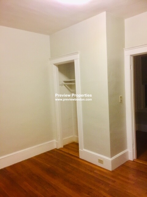 128 Glenville Ave, Allston