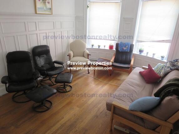 47 Strathmore Rd, Brighton