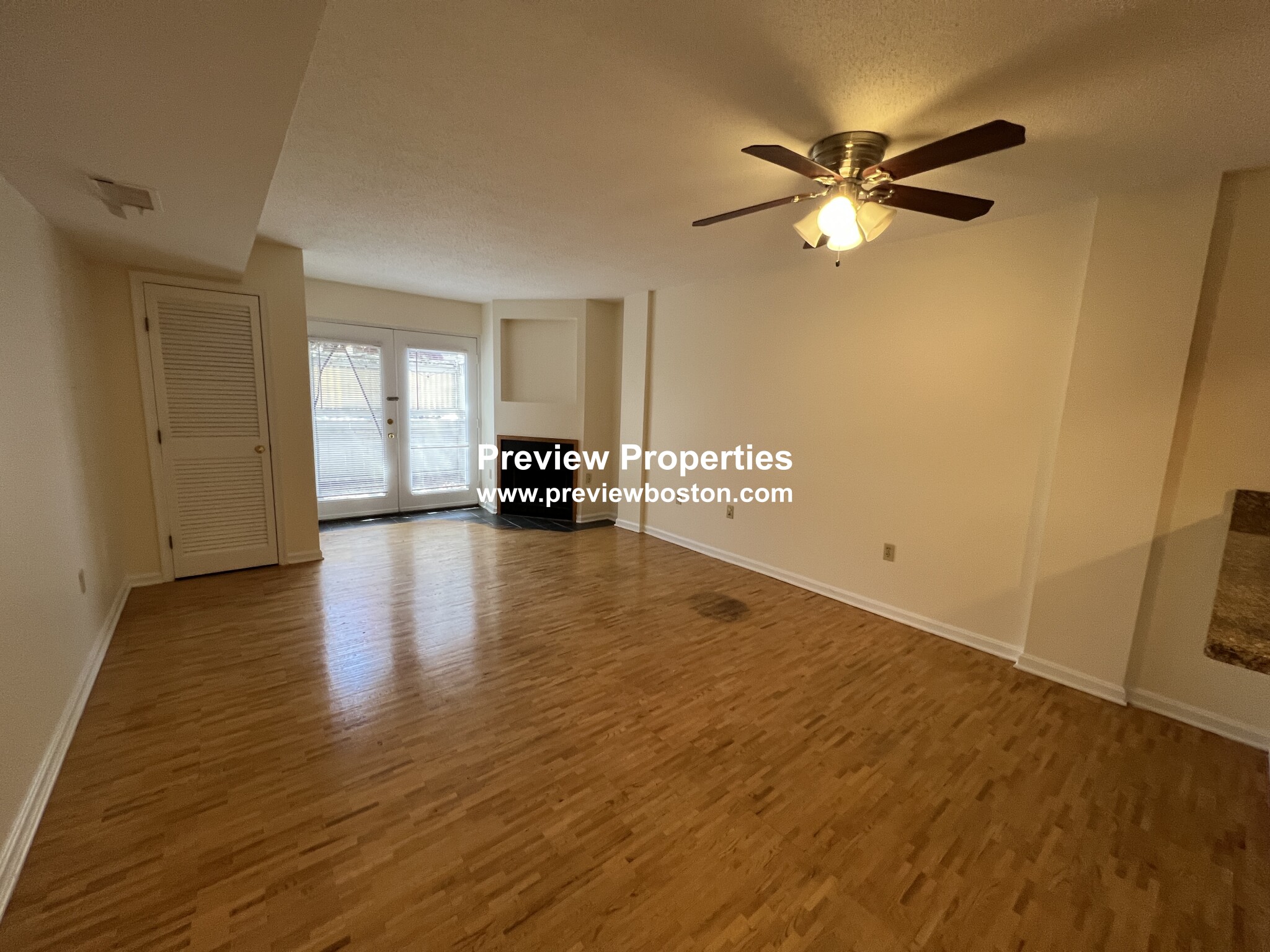 345 Franklin St, Central Square