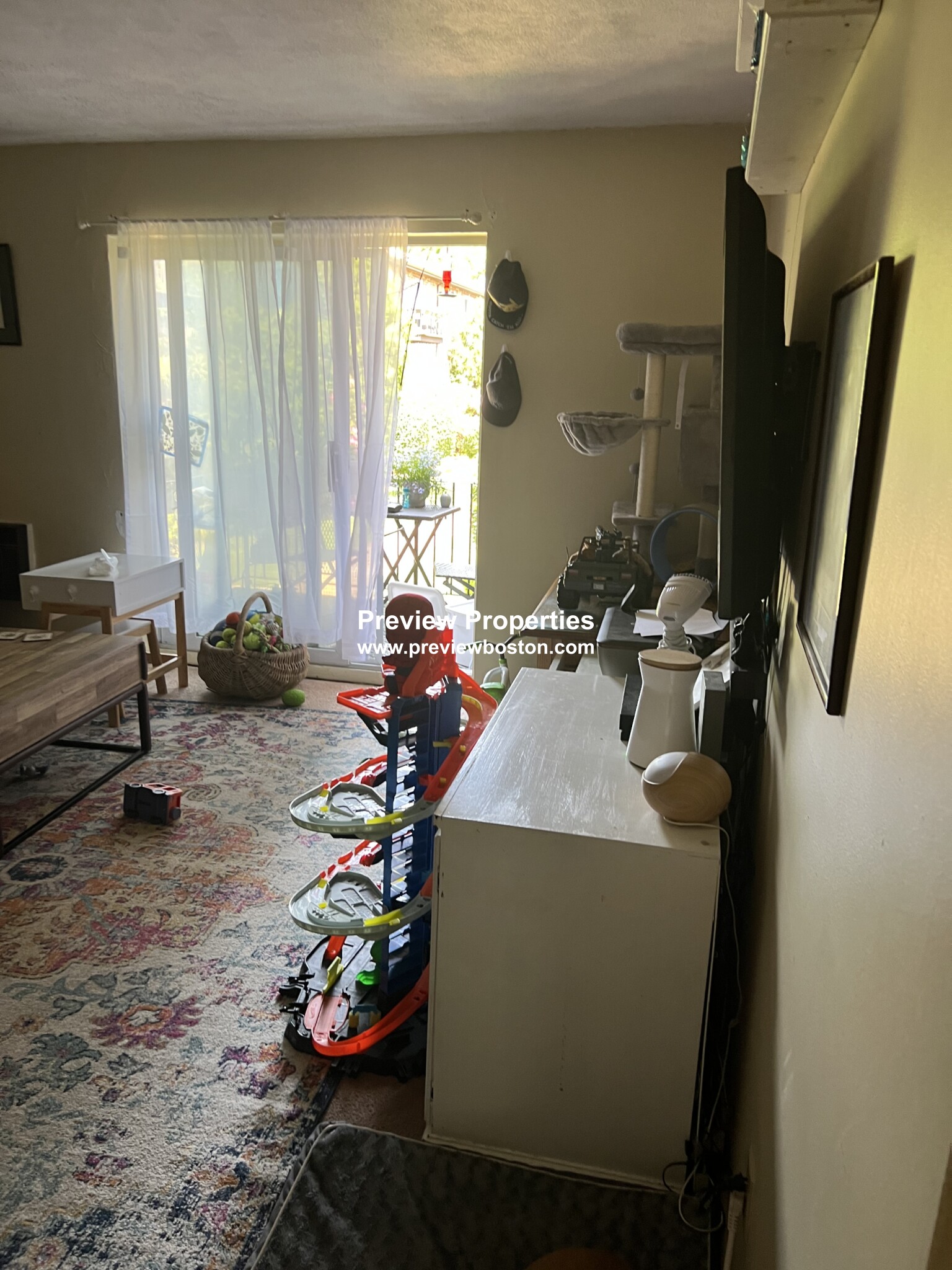 35 Westgate Rd, Chestnut Hill