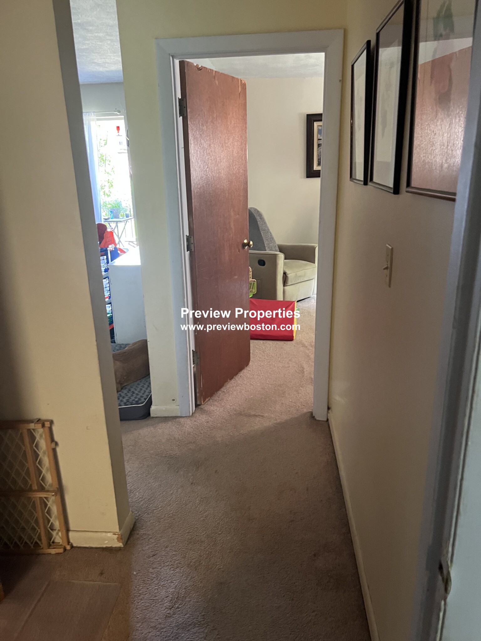 35 Westgate Rd, Chestnut Hill