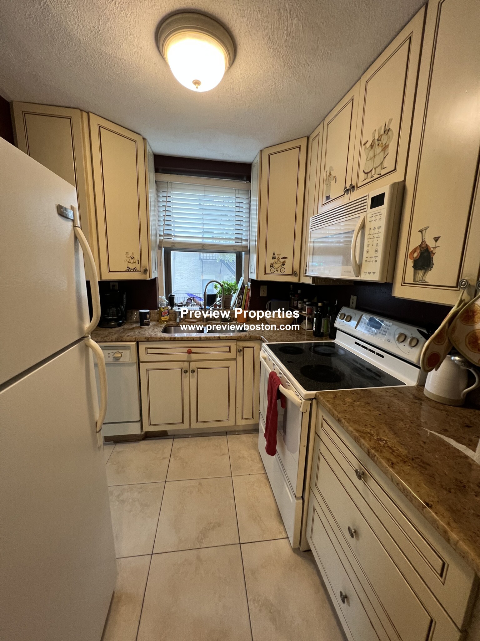 1427 Commonwealth Ave, Allston