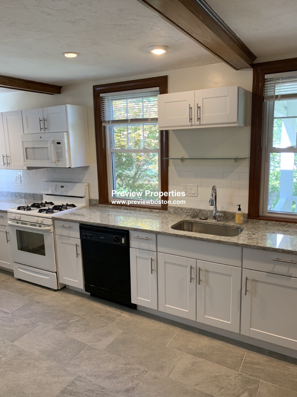 41 Newcastle Rd, Brighton