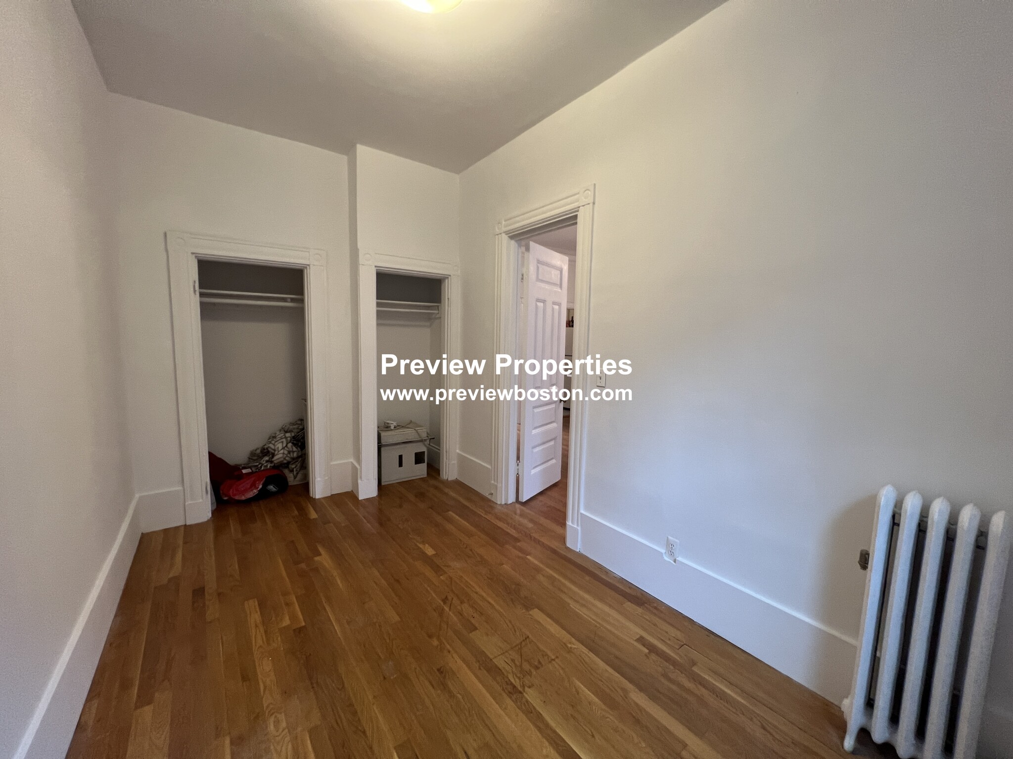 869 Beacon St, Fenway