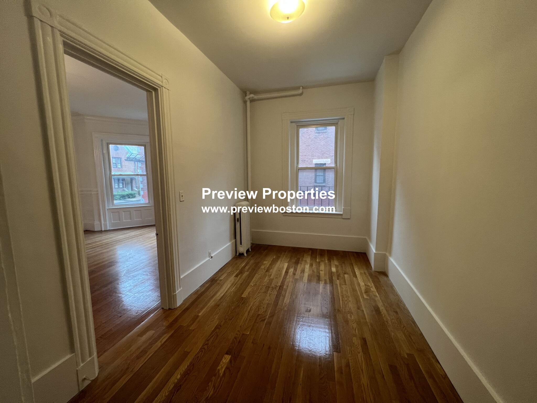 869 Beacon St, Fenway