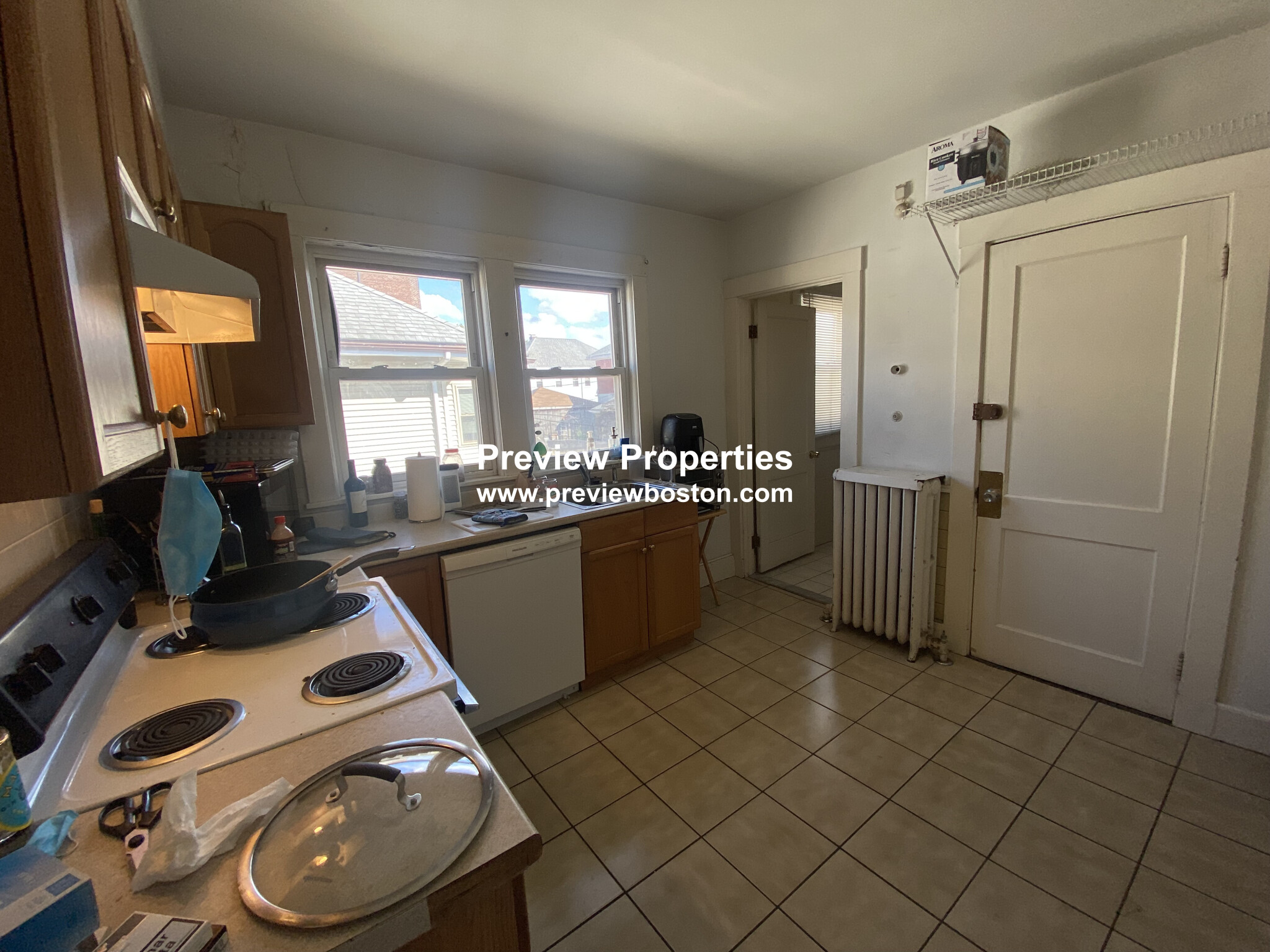 128 Washington St, Brighton