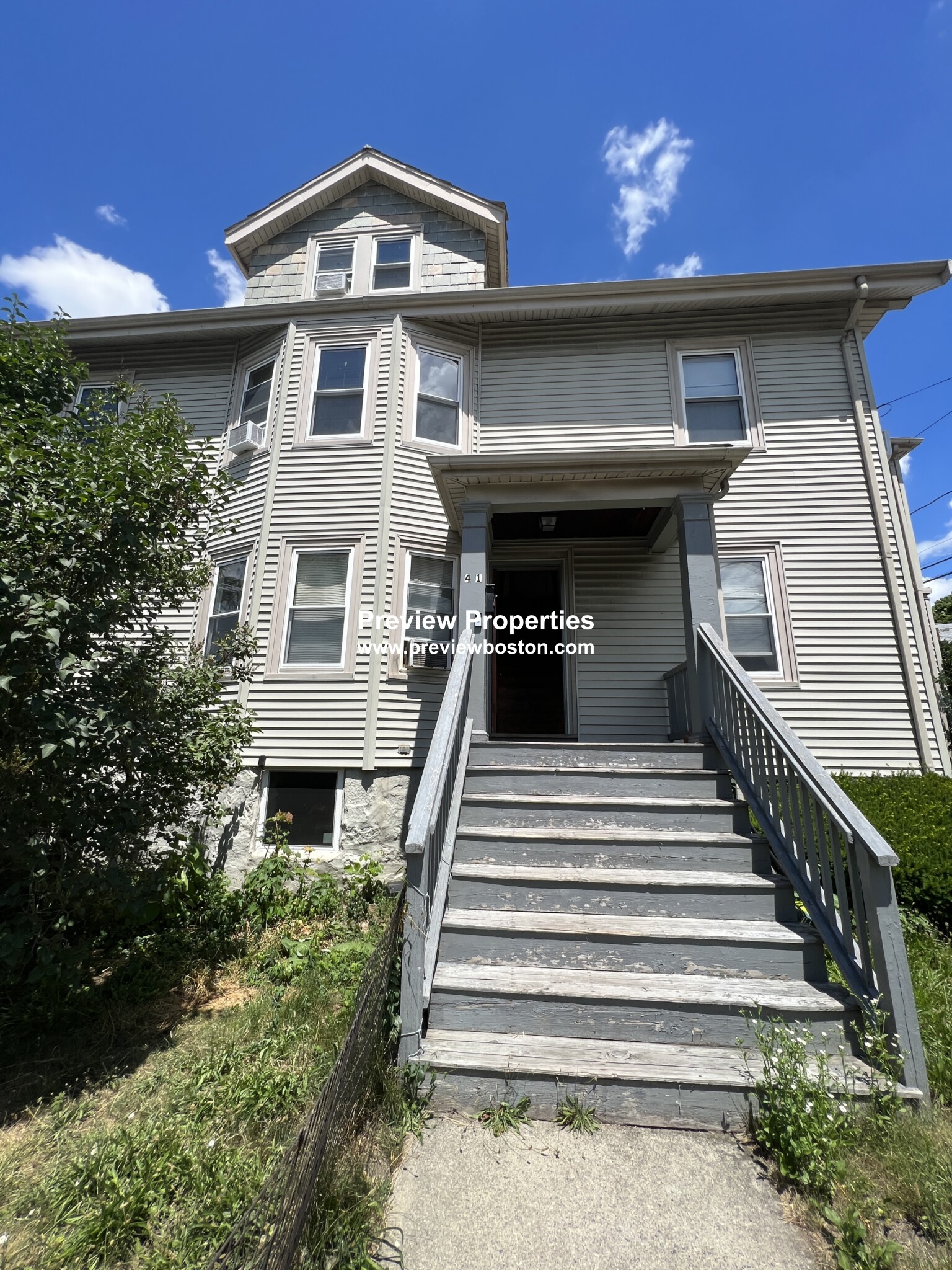 41 Hunnewell Ave, Brighton