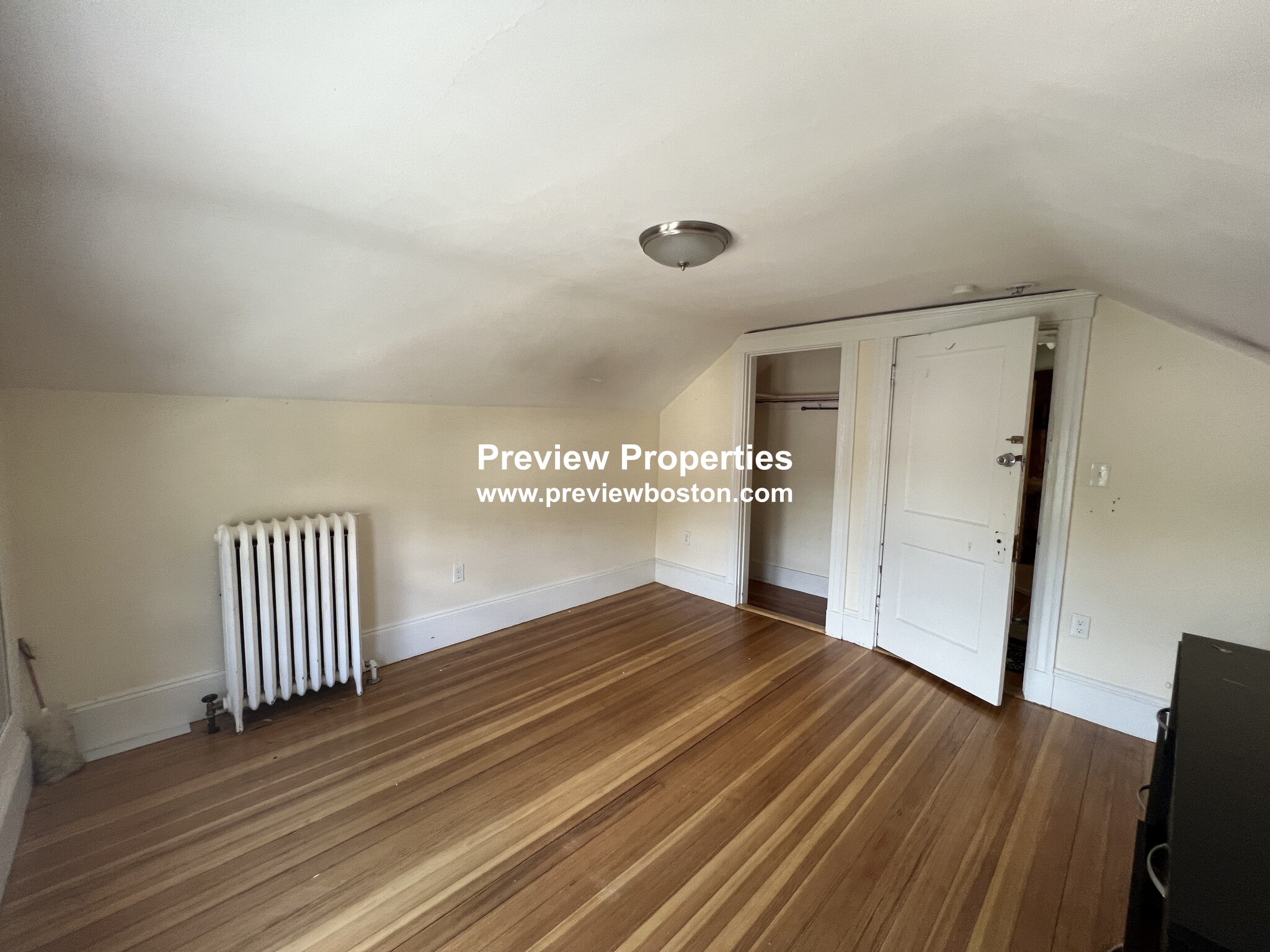 41 Hunnewell Ave, Brighton