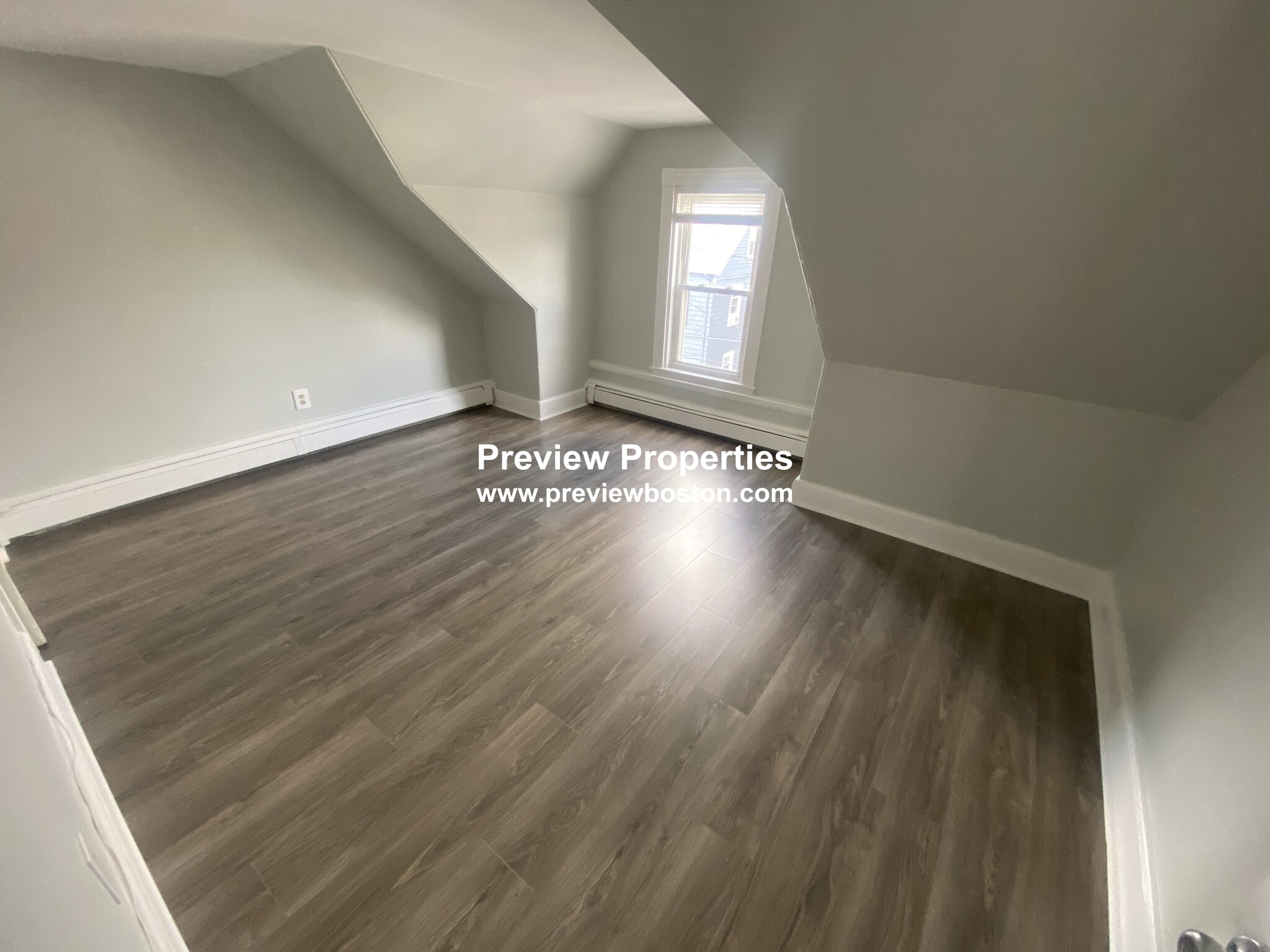 4 Swetts Ct, Watertown