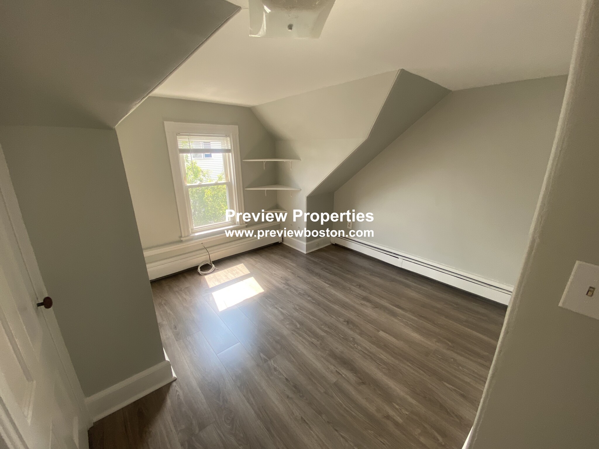 4 Swetts Ct, Watertown