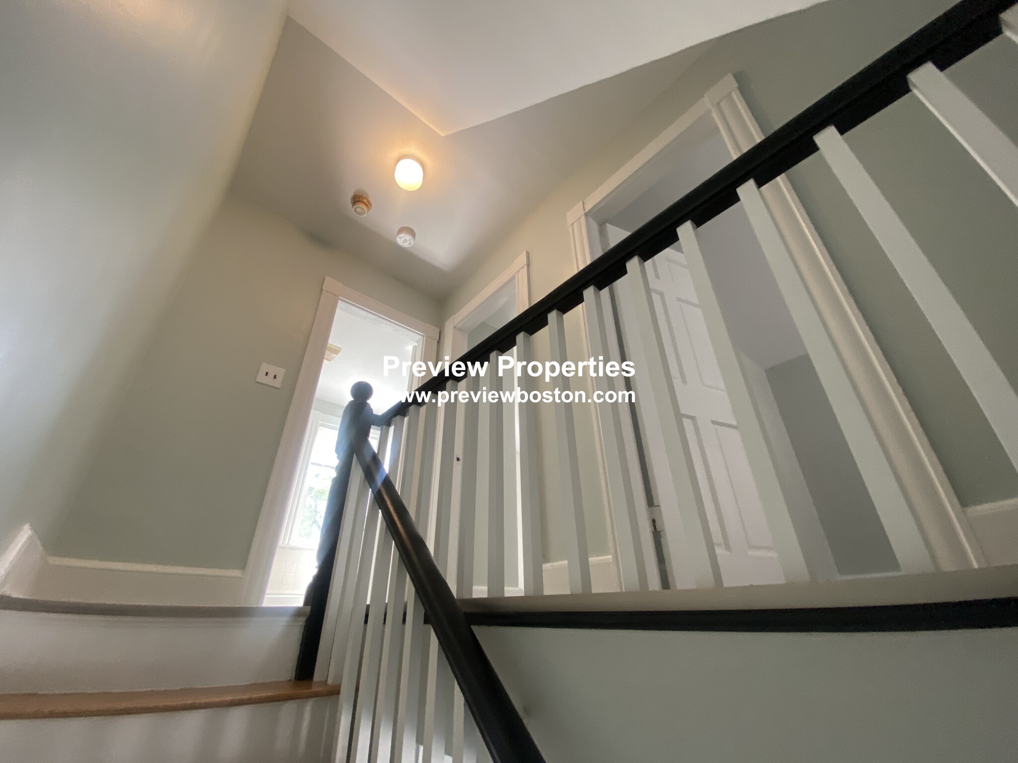 4 Swetts Ct, Watertown