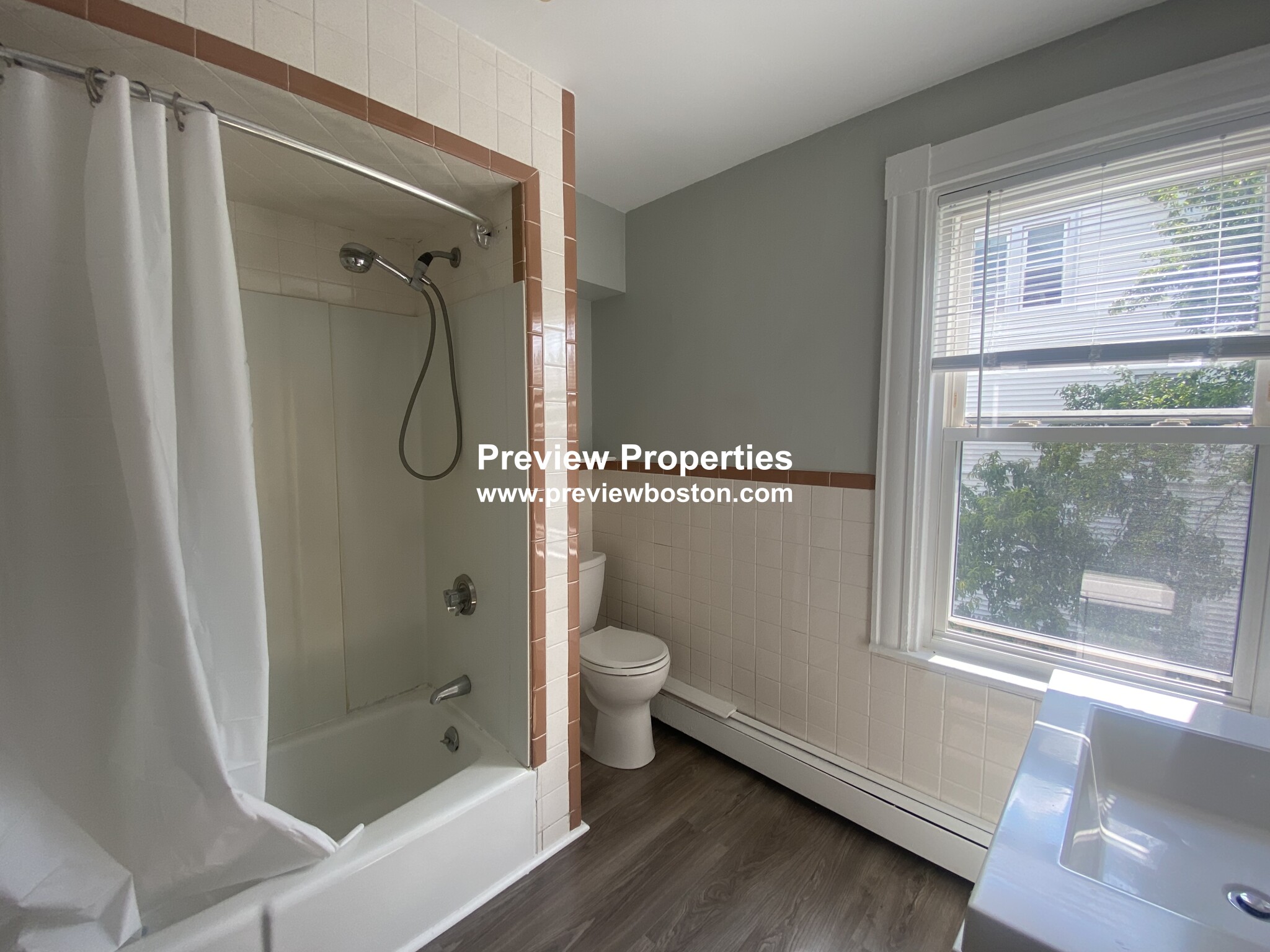 4 Swetts Ct, Watertown