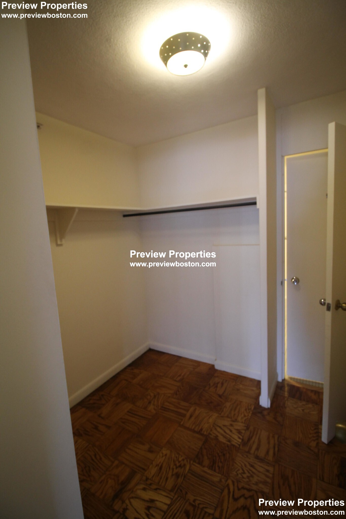 101 Monmouth St, Longwood