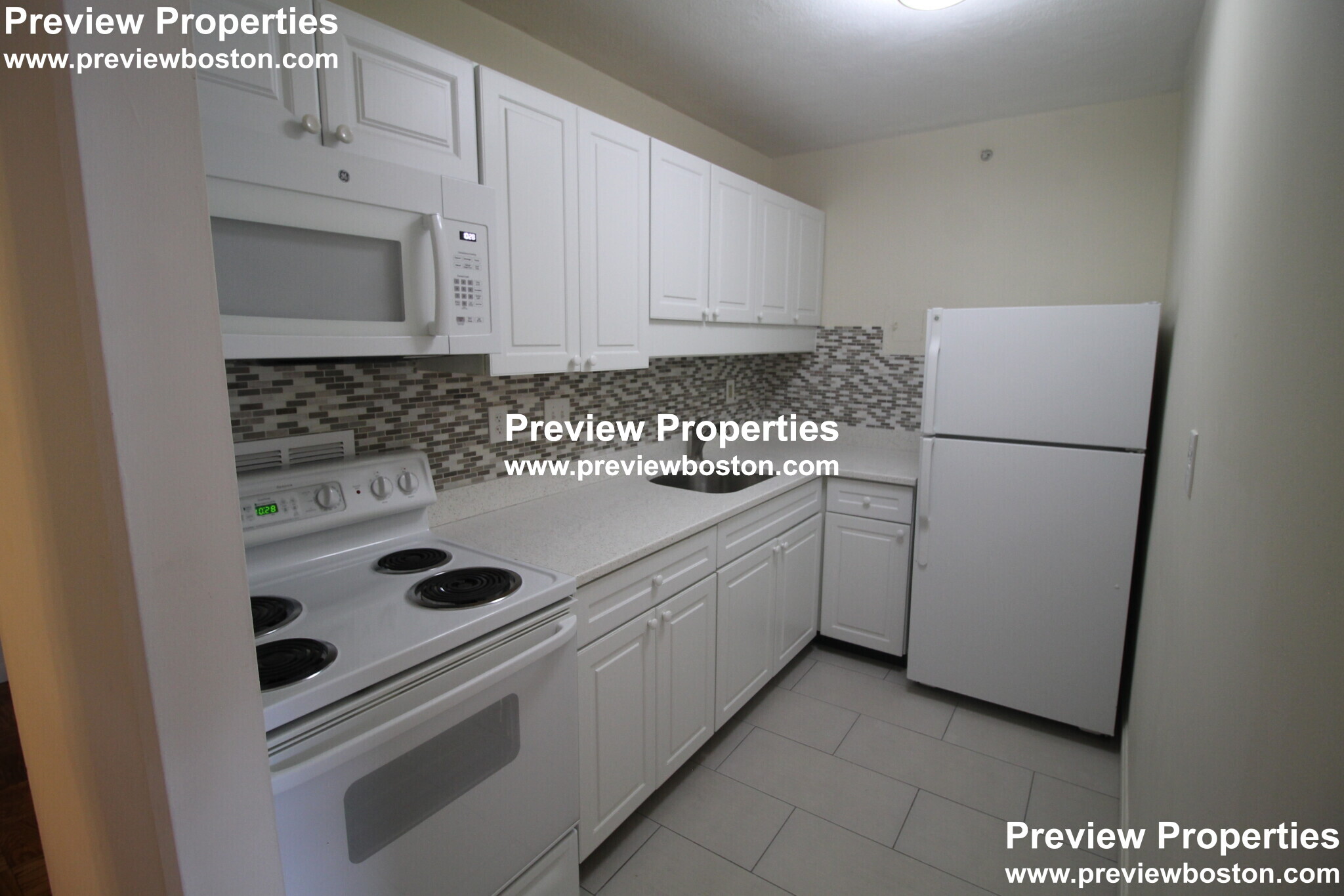 101 Monmouth St, Longwood