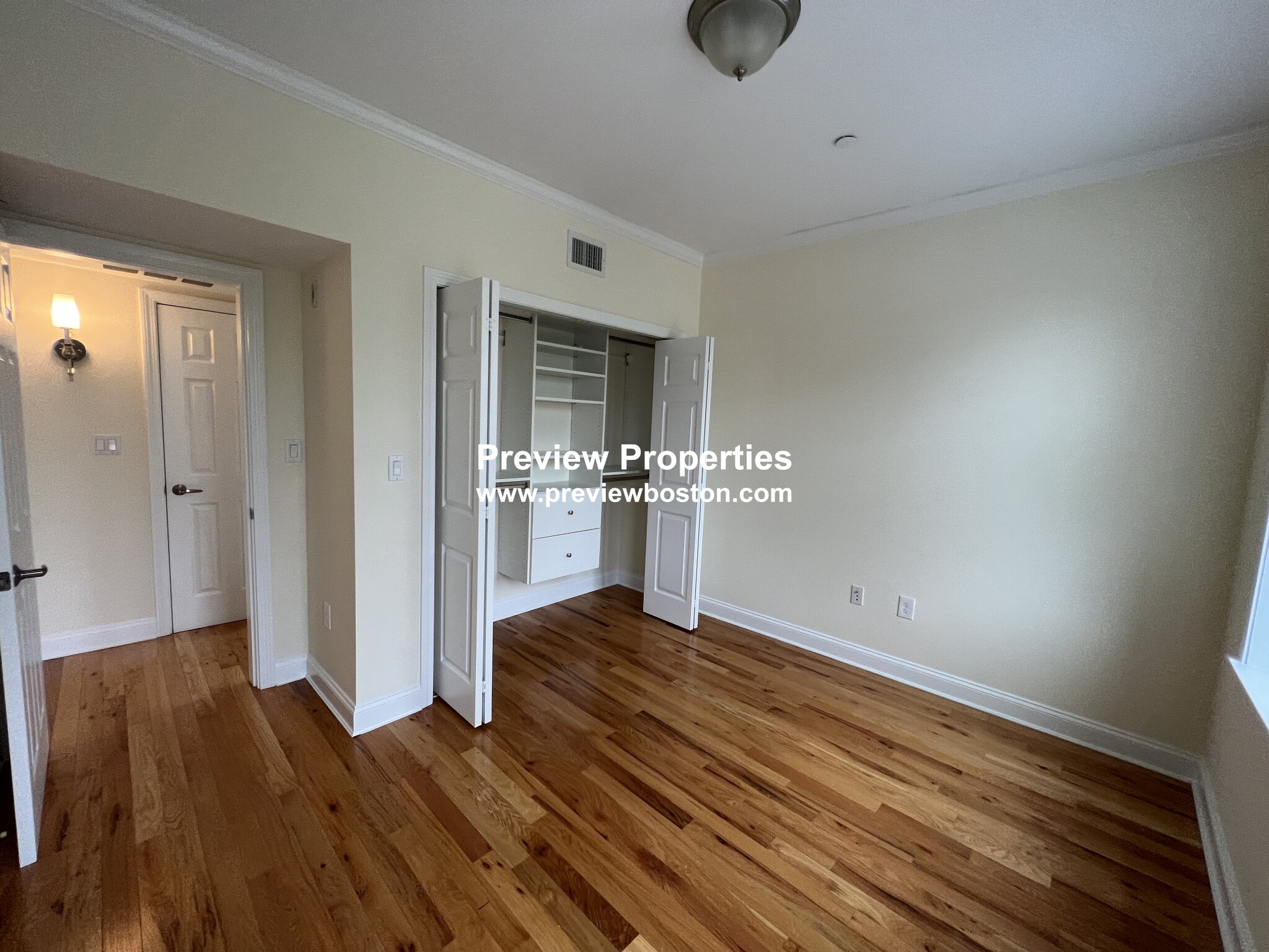 3 Chauncy St, Harvard Square