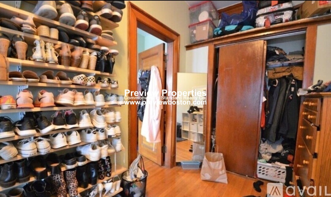 849 Beacon St, Fenway