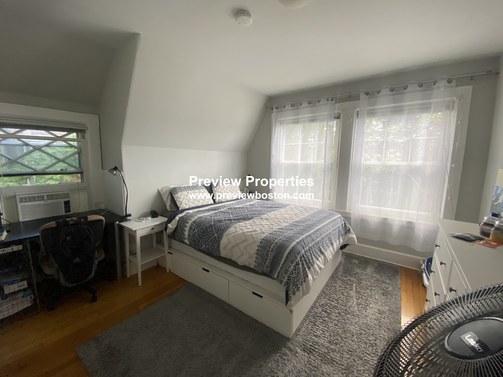 15 Braemore Rd, Brighton