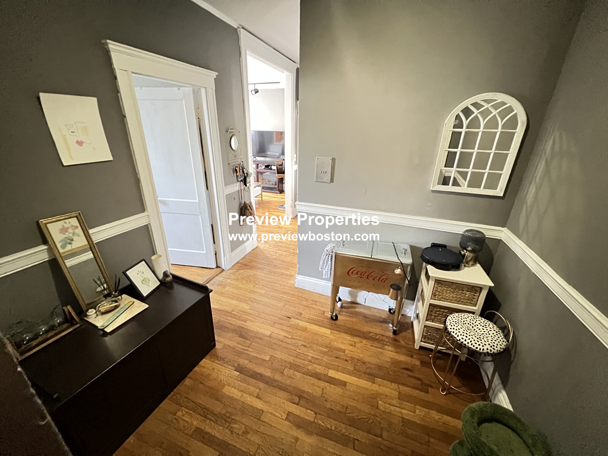 1572 Commonwealth Ave, Brighton